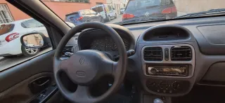 Renault Clio 2001