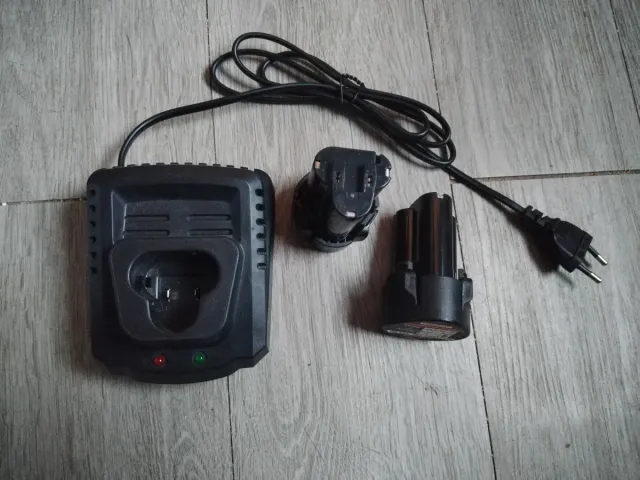 2 Baterías Stanley 12V + Cargador