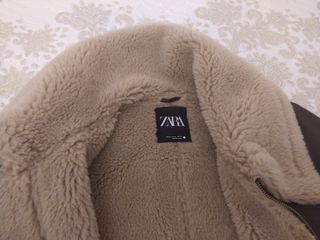 Chaqueta Zara efecto piel forrada