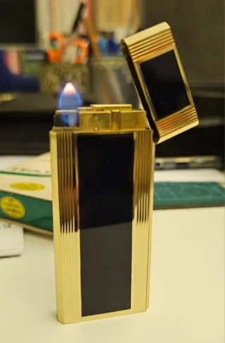 Accendino vintage Valentino Garavani