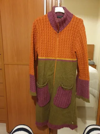 Chaqueta larga tejida