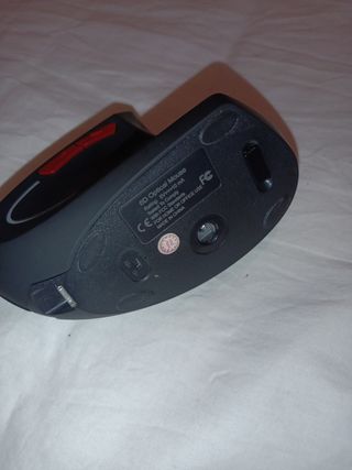 Ratón vertical inalámbrico ergonómico