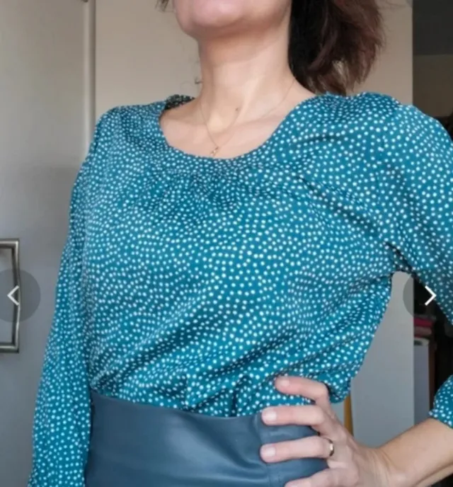 Blusa Sfera lunares azul y blanco Talla L