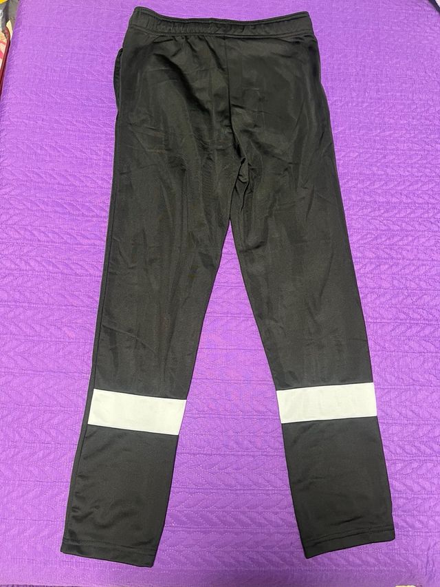 Pantalones deportivos negros