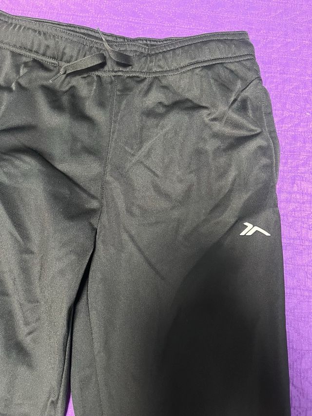 Pantalones deportivos negros