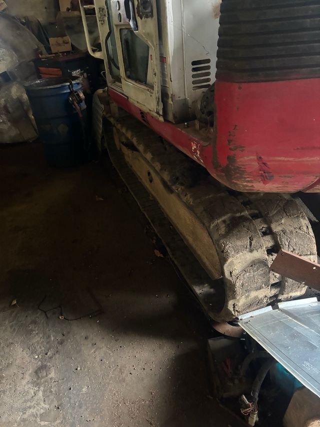 Miniexcavadora Takeuchi TB175 para piezas