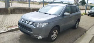 Mitsubishi Outlander 2012