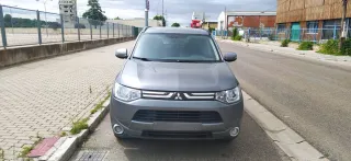 Mitsubishi Outlander 2012