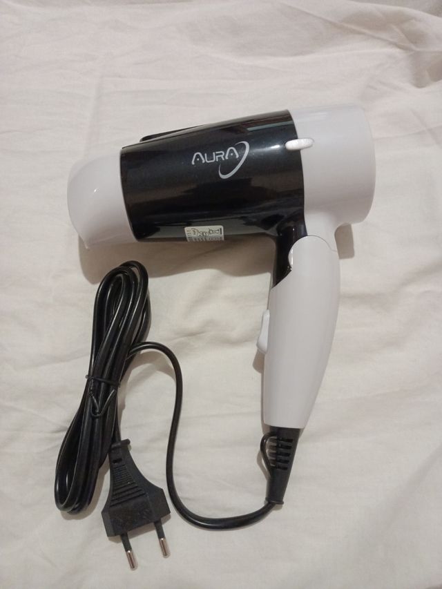 SECADOR DE CABELLO AURA