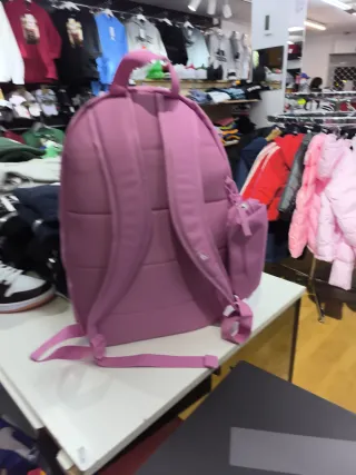 Mochila Nike Rosa 20L