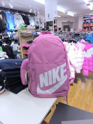 Mochila Nike Rosa 20L