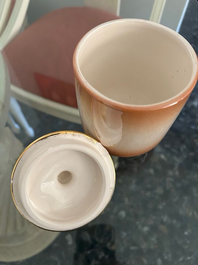 Juego de centro de mesa y cigarrero