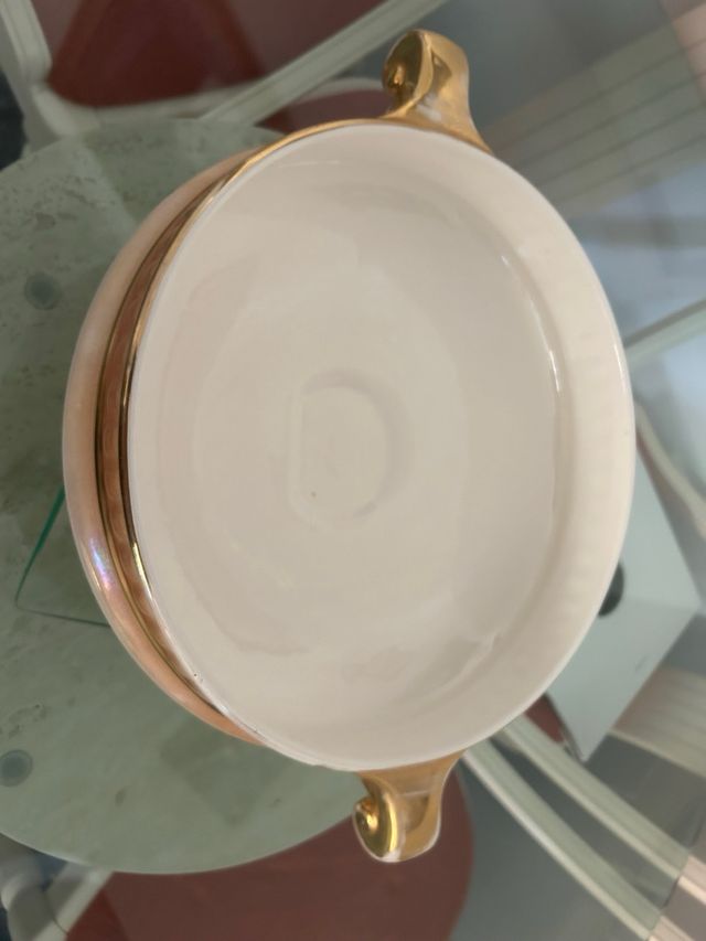 Juego de centro de mesa y cigarrero