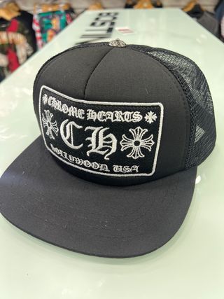 Gorra Trucker Negra Chrome Hearts