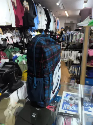 Mochila Nike Cuadros Azul y Negro
