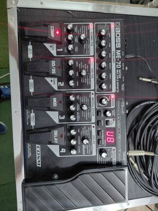 Pedalera multiefecto Boss ME-70