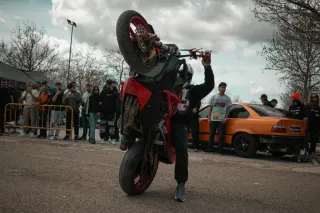 Honda 600 F4i Sport Stunt Moto