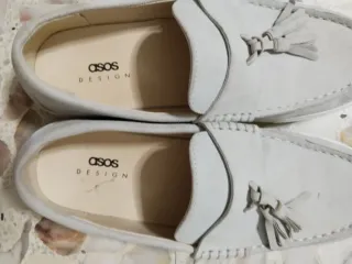 Mocasines blancos con flecos