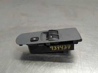 MANDO ELEVALUNAS DELANTERO IZQUIERDO MITSUBISHI C