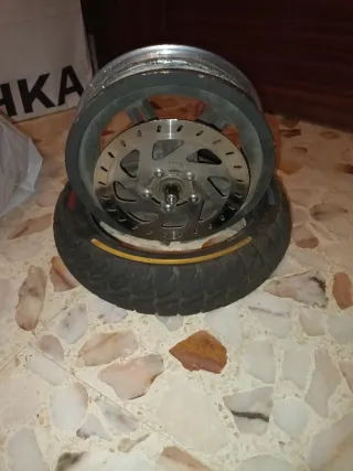 Llantra trasera patinete Xiaomi Scooter 3