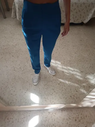 Pantalón de traje azul talla 34