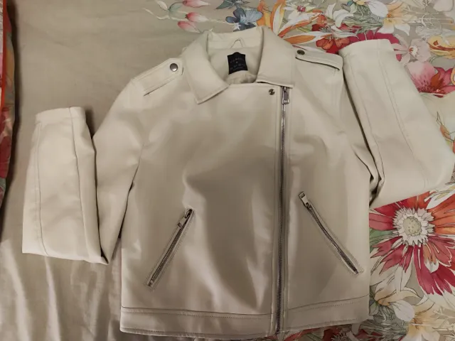 Cazadora mujer beige