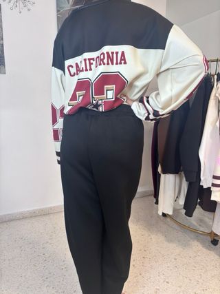 Sudadera oversize California Athletic  chandal 12€