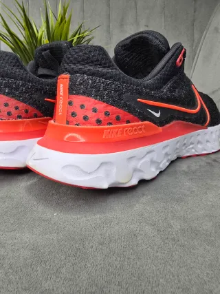 Nike React Infinity Run FK 3 Alta Gama Mujer