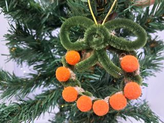 Conjunto de 5 grinaldas de natal em miniatura