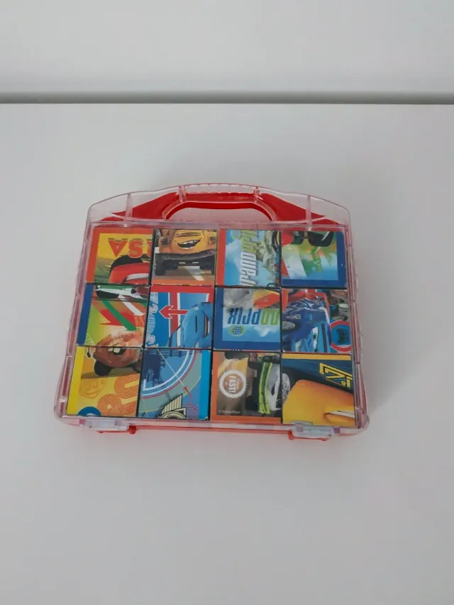 Puzzle cubos. Buscando a Dory. Clementoni.