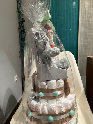 Tarta de pañales Dino