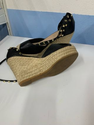 Plataformas Talla 38 Negro y Dorado