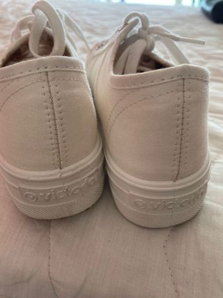 Bambas Victoria Blancas Talla 35.