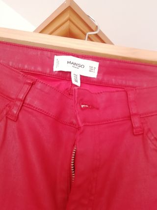 Pantalón rojo Mango 38M