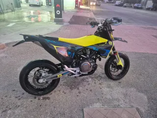 Husqvarna 701 Supermotard