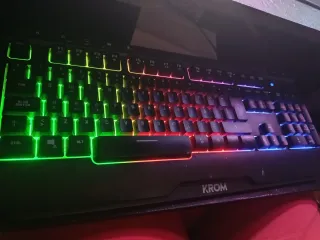 Pack Teclado + Ratón + Alfombrilla KROM