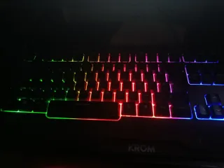 Pack Teclado + Ratón + Alfombrilla KROM
