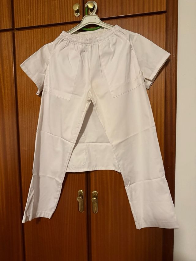 Pijama de trabajo blanco