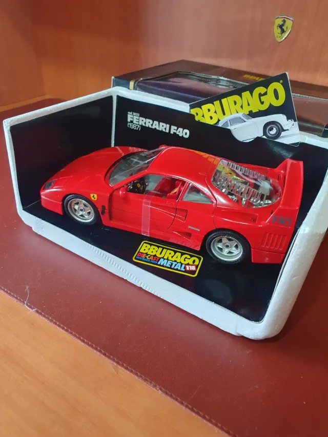 Ferrari F40  Bburago Scala  da 1/18