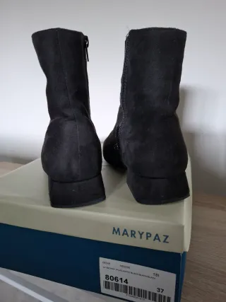 Botines negros MARYPAZ talla 37