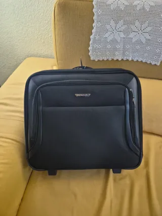 Maleta ejecutiva Roncato Negra