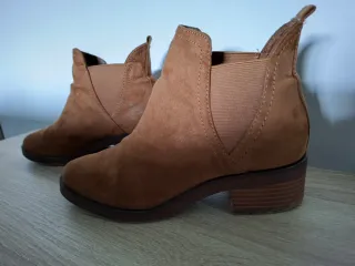 Botines marrones de ante