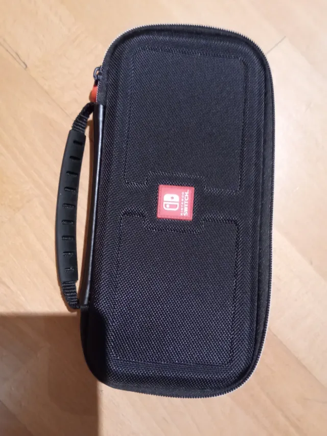 Funda Nintendo Switch Negra