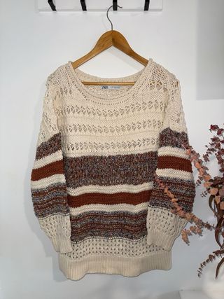 Jersey Zara oversize beige y marrón