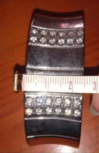 Brazalete ancho metal plateado