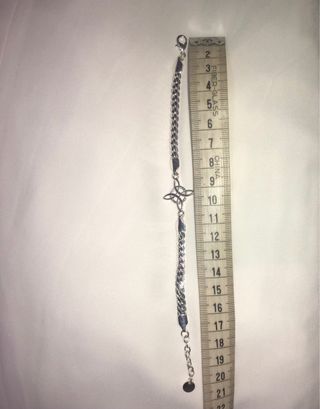 Pulsera plata con nudo celta
