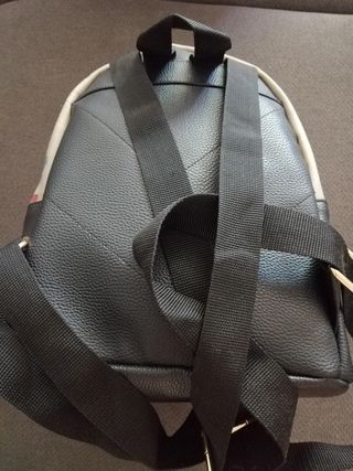 Mochila Kawaii con Dibujos de Cupcakes y Corazones