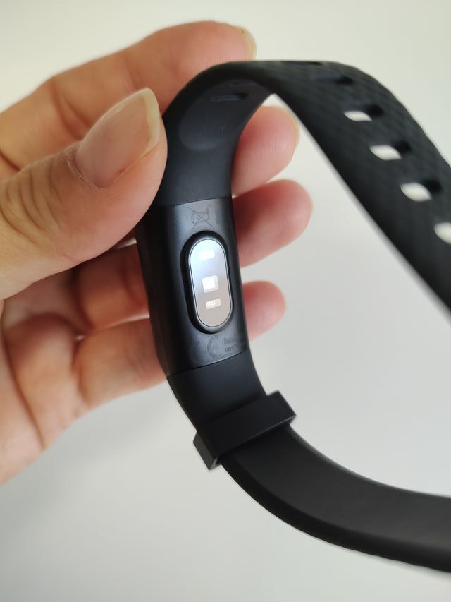 Smartband Hama Fit Track 3910 Negra