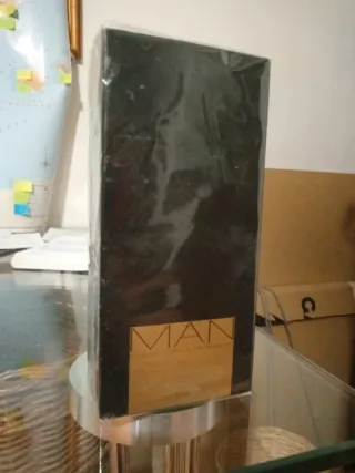 Colonia MAN by Creaciones y Fragancias.