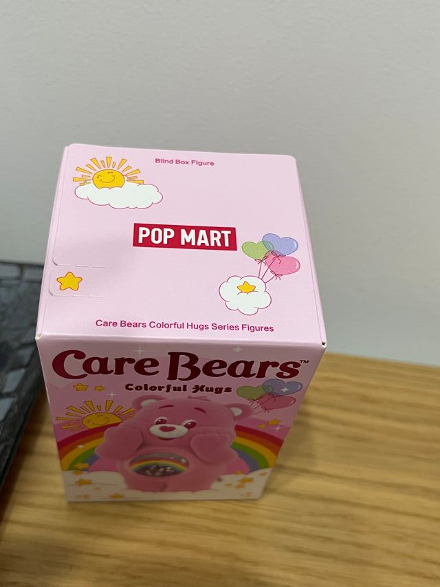 figura Care Bears Pop Mart Colorful hugs